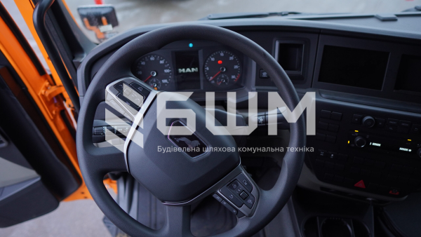 Машина дорожня комбінована МДКЗ-32-31 (солерозкидач)