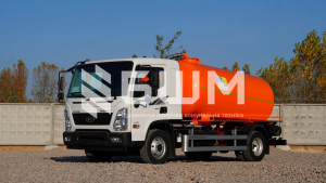 Вакуумна (асенізаційна) машина КО-503В-25 на базі Hyundai EX10