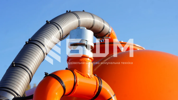 Вакуумна (асенізаційна) машина КО-503В-25 на базі Hyundai EX10