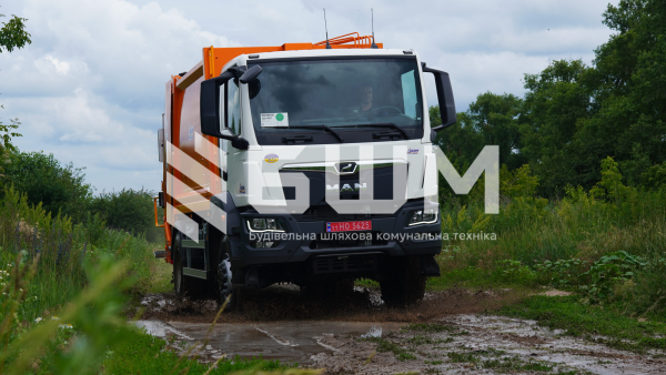 Сміттєвоз із заднім завантаженням СБМ 408/1 на базі MAN TGM 18.290