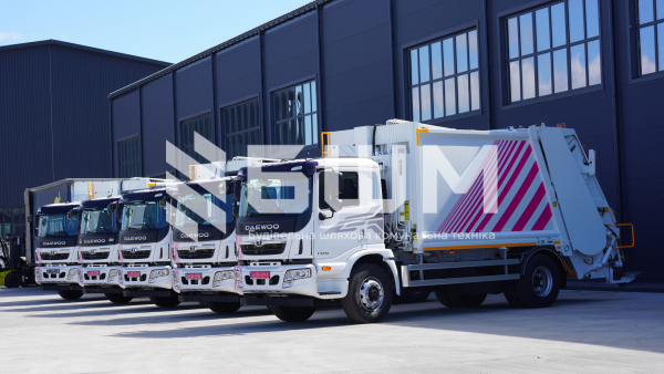 Сміттєвоз із заднім завантаженням СБМ 601/1 на базі Daewoo Maximus