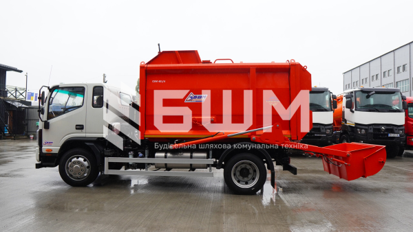 Сміттєвоз із заднім ручним завантаженням СБМ 401/4 на базі JAC N120