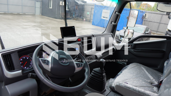 Сміттєвоз із заднім ручним завантаженням СБМ 401/4 на базі JAC N120