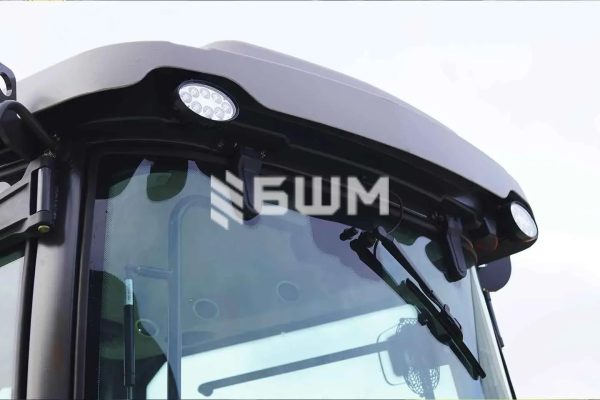 RN 1104 Zoomlion – колісний трактор з фронтальним навантажувачем