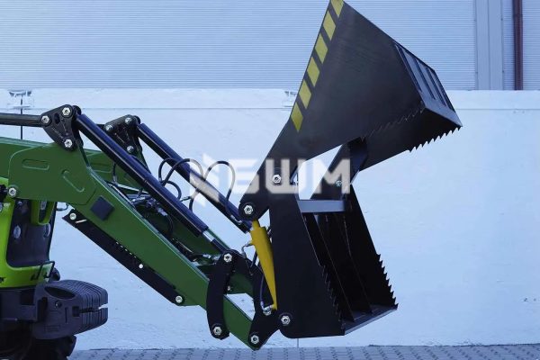 RN 1104 Zoomlion – колісний трактор з фронтальним навантажувачем