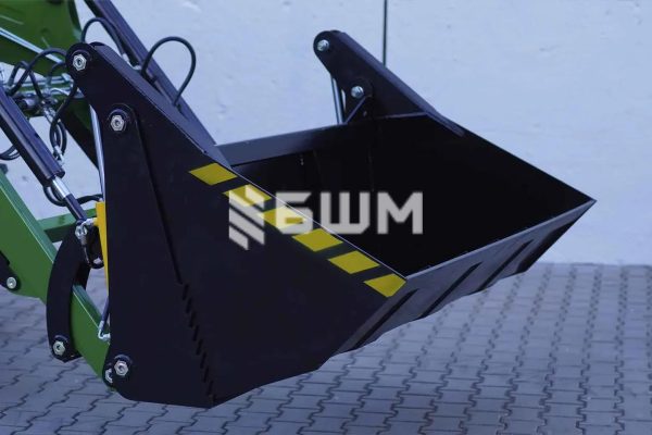 RN 1104 Zoomlion – колісний трактор з фронтальним навантажувачем