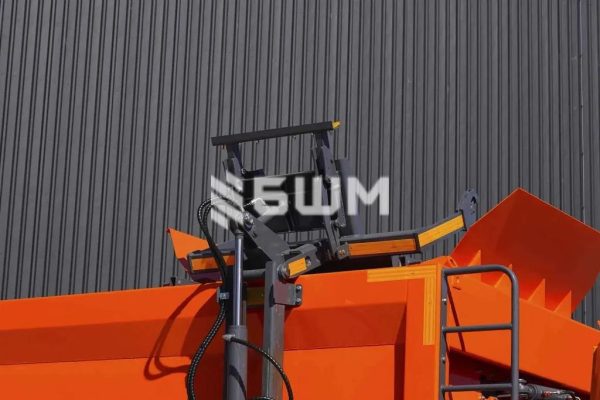 СБМ 604-2 Сміттєвоз з боковим завантаженням на базі Daewoo HC3AA