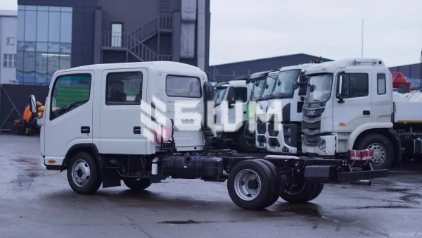 Бортовий автомобіль JAC N56DC