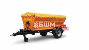 Причіпний піскосолерозкидач T131